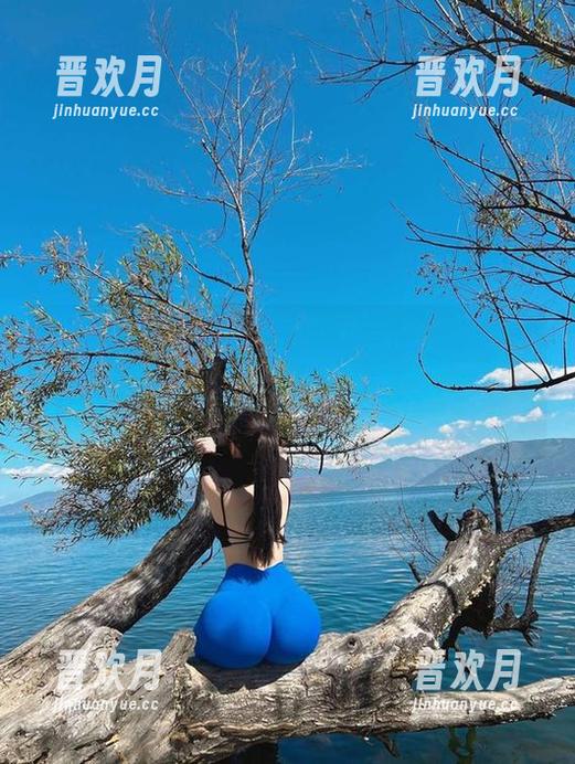 微密圈 - 免费图集来啦！120斤的小王同学的夏天，画风清新，就像喝了一口冰镇汽水一样！
