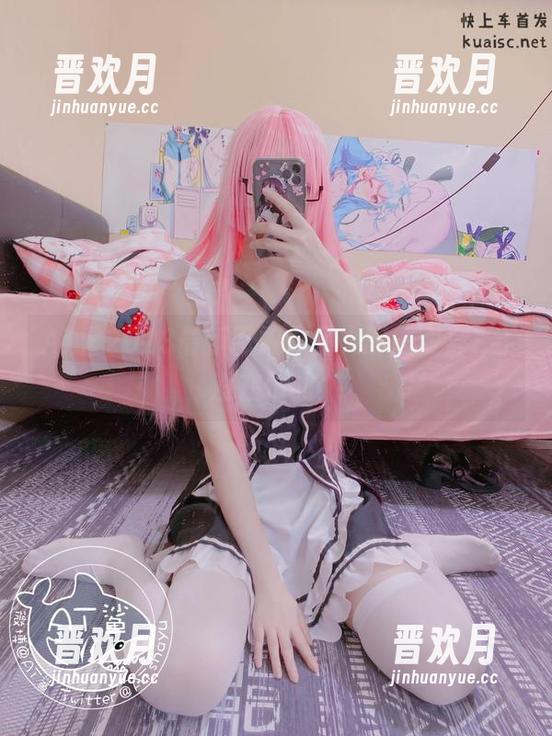 AT鲨 AT鲨2023最新厨娘作品,厨房变身T台没在怕的!