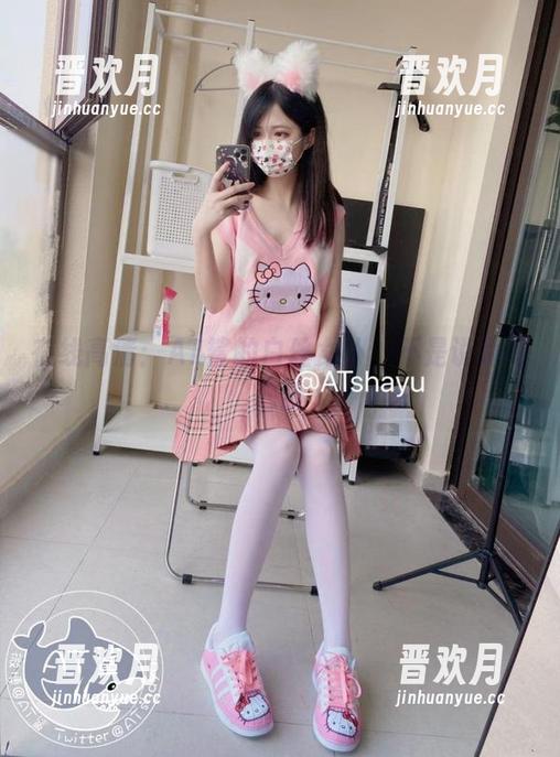 AT鲨 在线高清:AT鲨的白丝女仆,不是说说而已哦