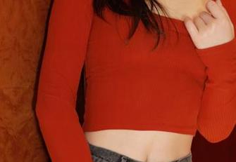MFStar模范学院 – 丝袜图库里的Evelyn艾莉，高清双腿让人….忘了画风！