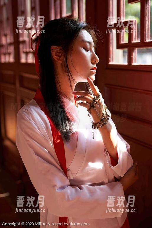 MiiTao蜜桃社 - 这女神真得谢谢豆瓣酱，拍出了我想体验却没勇气的梦
