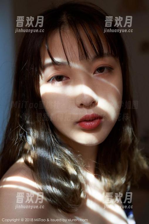 MiiTao蜜桃社-静香Mandy MiiTao蜜桃社 - 静香Mandy的学姐图集:看我如何把美图玩出了新花样