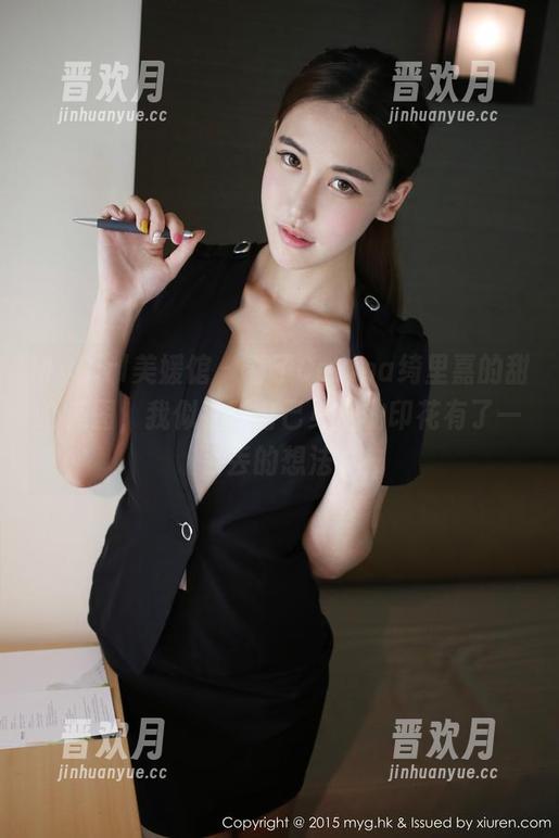 MyGirl美媛馆 - 看了Carina绮里嘉的甜心美图，我似乎对自己身上的印花有了一丢丢的想法。