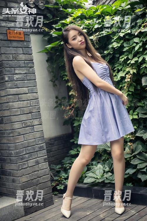 TouTiao头条女神 - 俞公主的自拍，高清原图，你敢直视吗？
