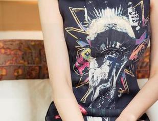 TouTiao头条女神 – 浆果般诱人的李丽莎蕾丝；精选图库里的片段，光是想想就让人心猿意马。