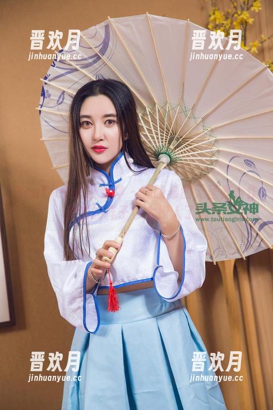 TouTiao头条女神-莫晓希 TouTiao头条女神 - 莫晓希的无圣光合作,醉酒的样子也太撩人了吧!