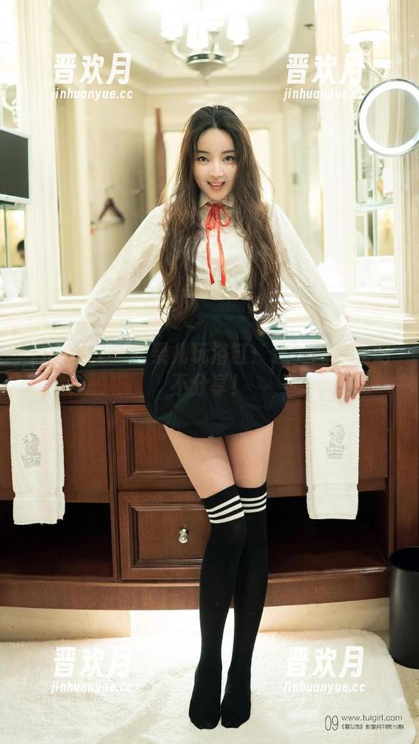 TuiGirl-松果儿 TuiGirl - 松果儿玩浴缸:这一图库我绝不分享!