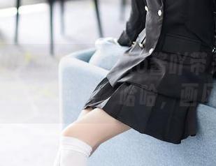 XIAOYU语画界 – Miko酱吖带来的裤里丝图片，这个风格，哈哈，画风突转？