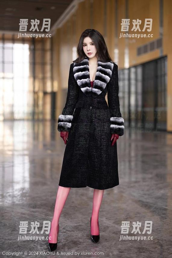 XIAOYU语画界-程程程 XIAOYU语画界 - 看程程程化身女仆,这照片不小心惹火了整场派对,作品足够上头!