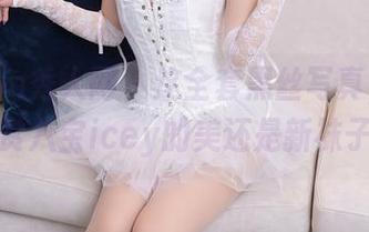 Xiuren秀人网 – 这全套黑丝写真，我是来欣赏八宝icey的美还是新袜子的？