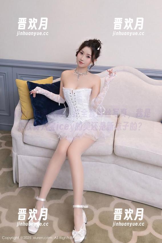 Xiuren秀人网-八宝icey Xiuren秀人网 - 这全套黑丝写真,我是来欣赏八宝icey的美还是新袜子的?