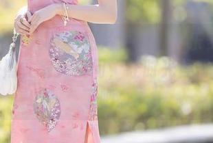 Xiuren秀人网 – 图片更新：养乐多DoDo的礼服照，毫无疑问，让时光停留在这里了吧。