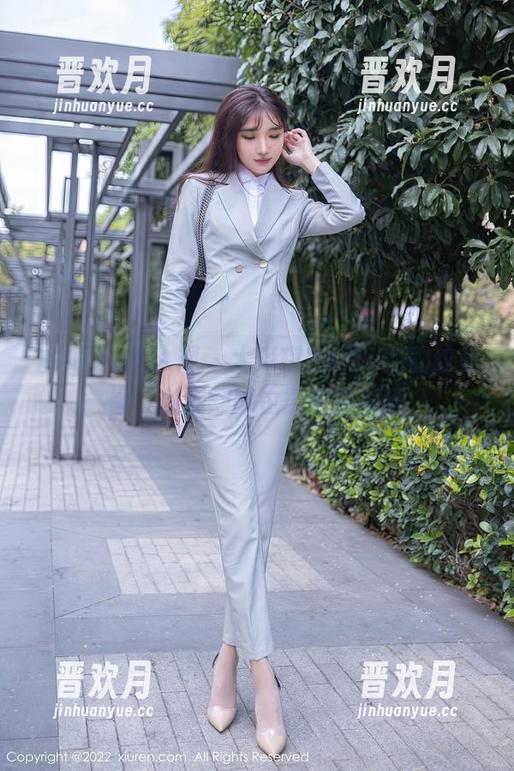 Xiuren秀人网-大琪琪Emily Xiuren秀人网 - 大琪琪Emily的豹纹美图,随便翻翻也能心跳加速