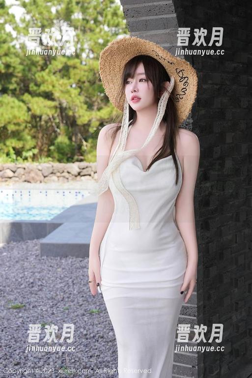 Xiuren秀人网-王雅姗 Xiuren秀人网 - 每一页都在翻动,王雅姗的最新写真集里藏着让人涌起各种想象的秘密。
