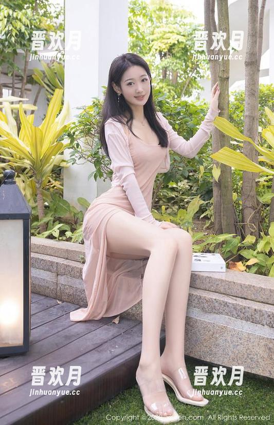 Xiuren秀人网-米妮大萌萌 Xiuren秀人网 - 让米妮大萌萌的护士写真带你走进“白衣天使”的另一面