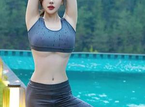 Xiuren秀人网 – 当萝莉悠悠酱遇上护士服，最新美图果然是治疗‘单身’良药！