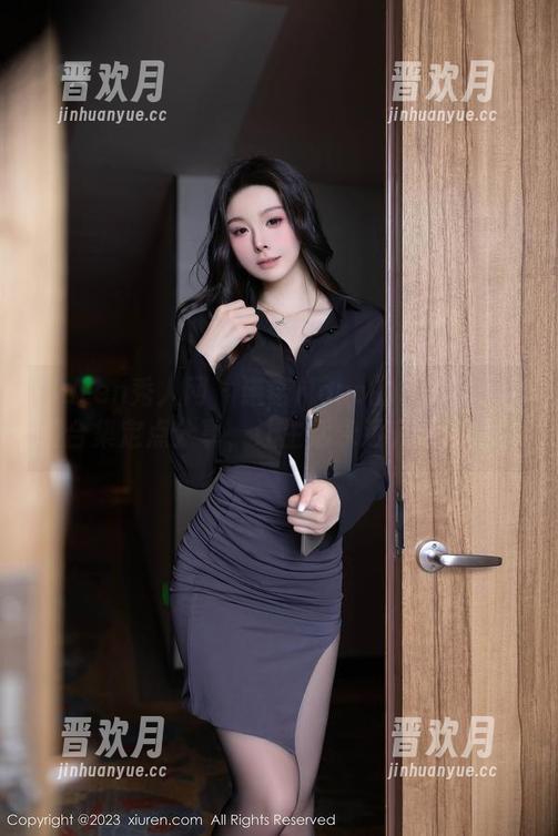 Xiuren秀人网-诺诺Nono Xiuren秀人网 - 诺诺Nono的色彩盒:套装合集定点分享,让生活永远充满期待!