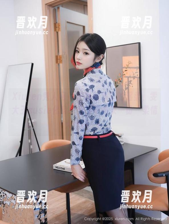 Xiuren秀人网-雯大王susie Xiuren秀人网 - 在线图集里的温柔,雯大王susie化身杀手,不如来一份“柔情大作战”!