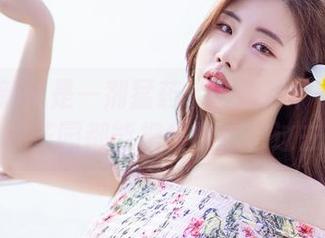 图片更新又是一剂猛药：Yebin(전예빈)在仙境花园都能把我唤醒晕过去。