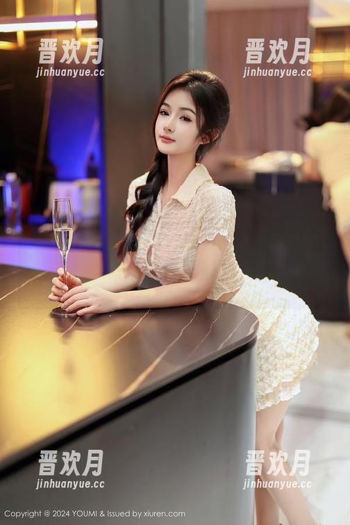 YouMi尤蜜荟-宋KiKi YouMi尤蜜荟 - 等着看就行,宋KiKi的睡衣原图是能让你边吃边看的那种免费良心内容!