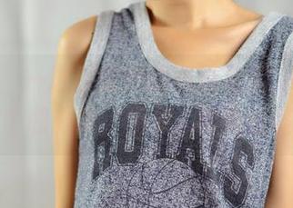 pans – 一边看金熙的和服私拍，一边考虑加个和服带，结果…没看出差别。