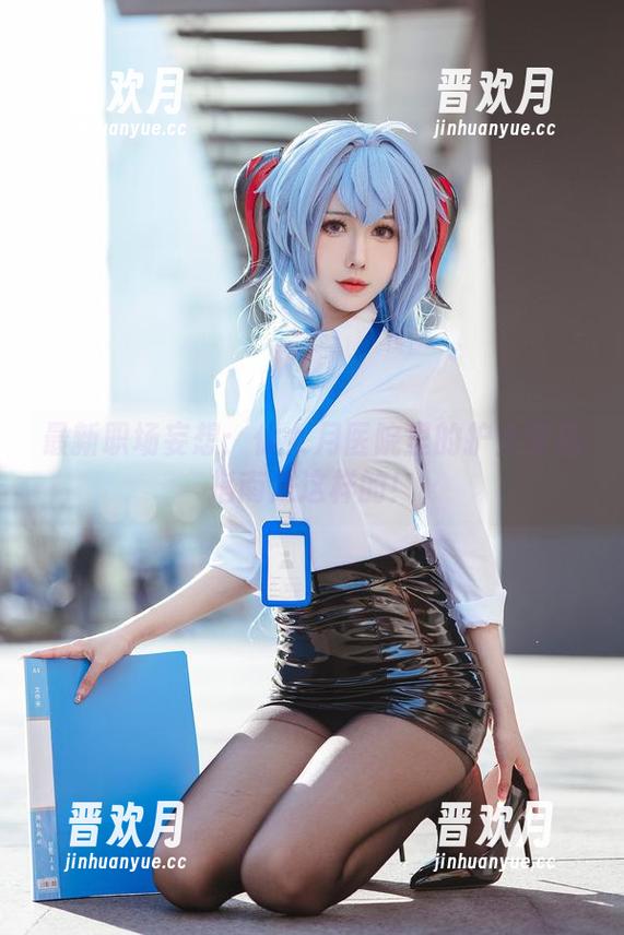 仙女月 最新职场妄想:仙女月医院里的护士穿搭指南是这样的!