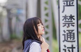 兔玩映画是楼梯还是舞台？这套图里的萝莉太活泼了吧！