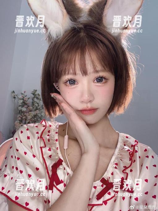 千反田鹿子 千反田鹿子这图包里的身体链,像是香气四溢的甜点,让人留连忘返的欲望