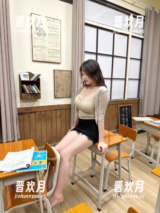 微密圈 - 可可西yyy今天又“搞事情”了，快来下载她的定制写真集！