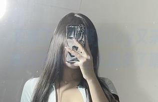 微密圈 – 更新了～可馨juicy又来露技能了，图片不小心让人想多了唷！
