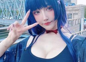 这组金发芭比写真，竟然是啾小妍的原图！