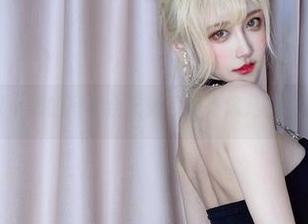 啾小妍的写真合集：看起来像是在展示