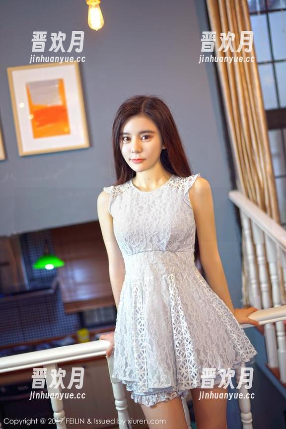 嗲囡囡-娜依灵儿 嗲囡囡 - 一张高清美图,娜依灵儿在天台上:失重的自由感?
