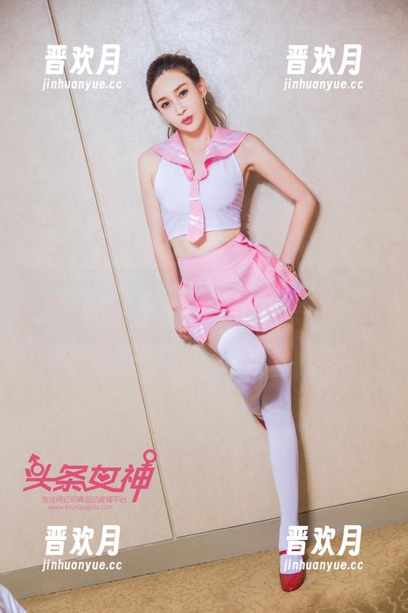 头条女神-易阳 头条女神 - 易阳的36D天团:丢了最后一件衣服的私房图集