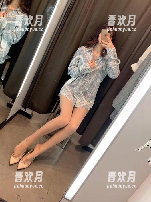 小仙女ELaine 微密圈 - 看!从未见过的小仙女ELaine海边“无圣光”截!图片好像在玩特效呢。