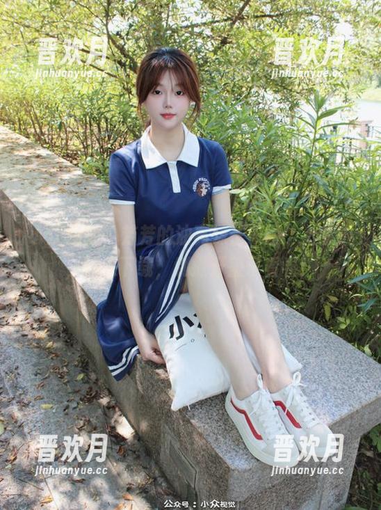 小众视觉-芳芳 小众视觉 - 芳芳的油亮妹子原图,上线啦,快来下载,别掀开盖子看看!