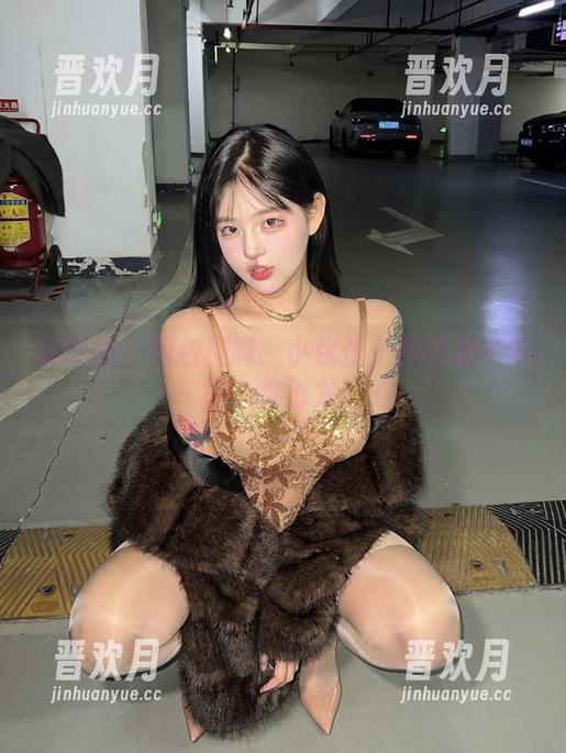 小优优子 微密圈 - 图包揭晓:小优优子的可爱牛牛是个变色龙!