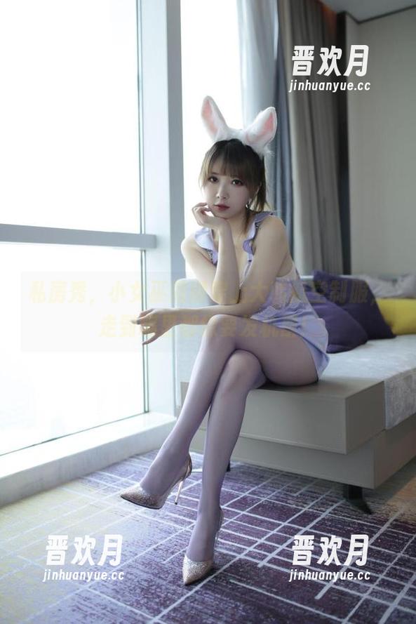 小女巫露娜 私房秀,小女巫露娜穿上大韩航空制服,走到哪里都像要发机票!