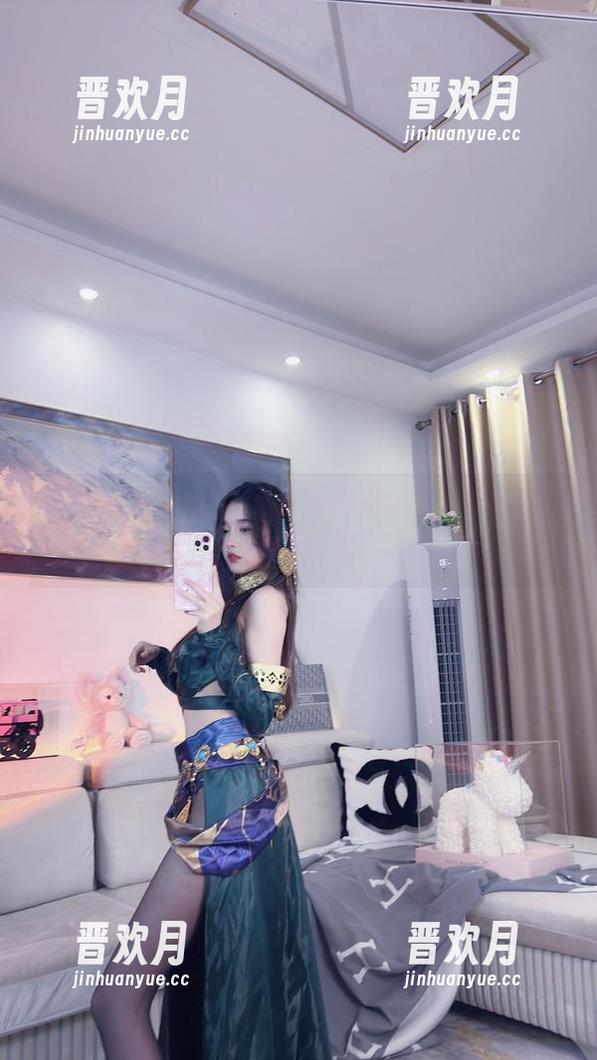 小小奶瓶儿 小小奶瓶儿给你带来的浴室全集,下载后慢慢欣赏