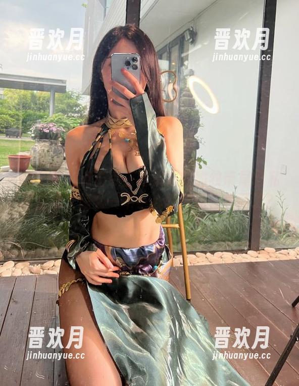 小玉吃果冻 微密圈 - 点击小玉吃果冻的豹纹带尾巴私房图集,怎么一不小心就沉迷在里面了?