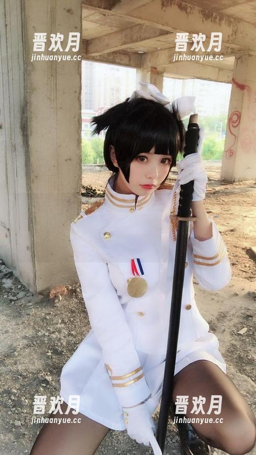小野妹子w 小野妹子w的写真让我想到了那些青涩的年纪,哦,那种“你说你喜欢我?”的气氛。