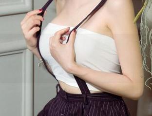 尤果网 – 仙妮妹妹，高清写真中的每一个POSE都自带加戏，让人意想不到！