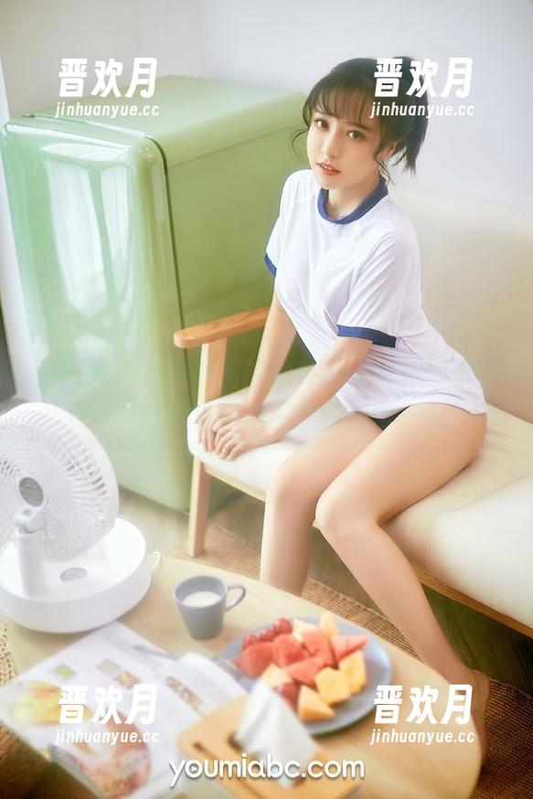 尤蜜荟-合法萝莉 尤蜜荟 - 合法萝莉的户外私房写真,小时候没有最后一课的逃学