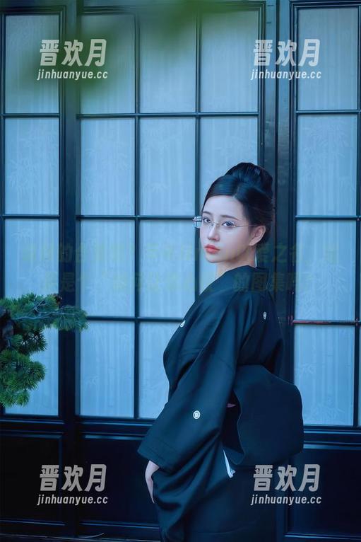 年年Nnian 说好的合集呢?年年Nnian以爱之名,结果是个“如何让你心仪”的图集吗?