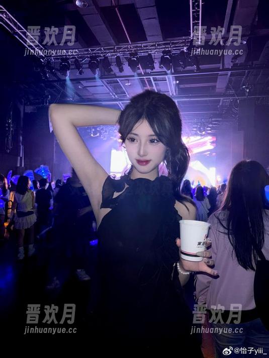 怡子yiii 怡子yiii带你重温“冰公主”之旅:全集大揭秘,这冰块真不赖