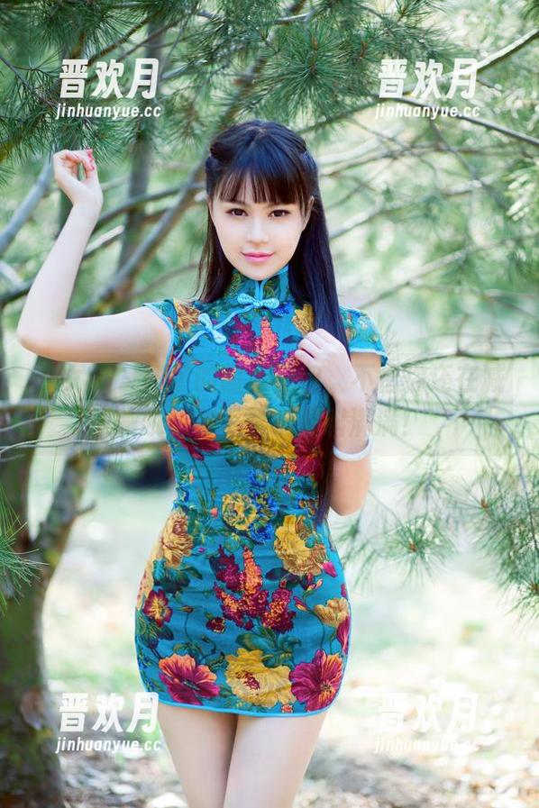 推女郎-杨伊 推女郎 - 杨伊的甜心图包,不怕你还在减肥哦!每一张都肥料满满!