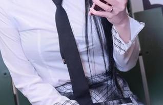 普美(bomi)最新泳装，cos难以置信，难道我该再买几套？
