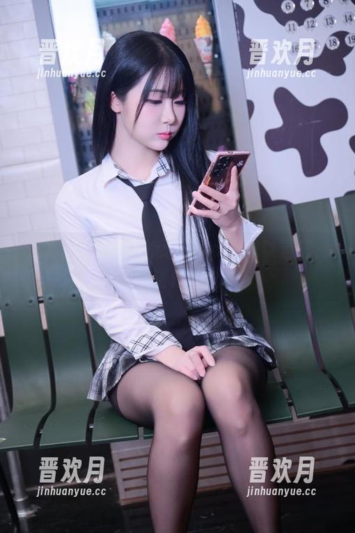 普美(bomi)最新泳装，cos难以置信，难道我该再买几套？