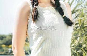 图库里的网袜和桃墨公子的默契，一场腿与袜的天作之合！