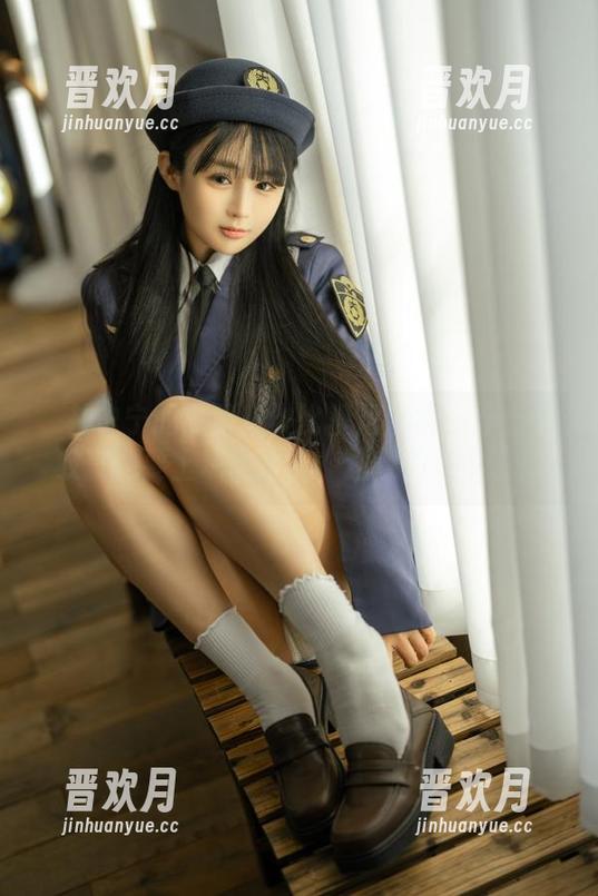桜井宁宁 桜井宁宁的高清条纹比基尼合集:穿上条纹就像要上场比赛了,注意力集中了!